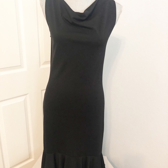 Sássy Dresses & Skirts - Fitted Black Dress with Ruffle Bottom